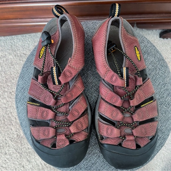 KEEN Newport H2 Reddish Brown Washable Hybrid Water Hiking Sandals 7.5 - Picture 4 of 8